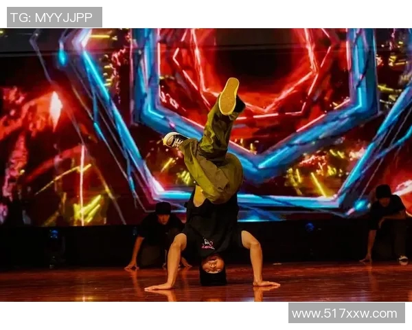 全国街舞大赛点评重庆飞盘队在舞台上的意识与表现分析 全国街舞大赛点评重庆飞盘队在舞台上的意识与表现分析