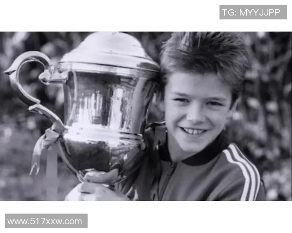 足球明星的魅力与成就图鉴揭秘他们背后的故事与传奇人生 足球明星的魅力与成就图鉴揭秘他们背后的故事与传奇人生